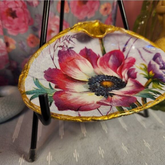 DECOUPAGE CLAM SHELL DECOUPAGE FLOWERS TRINKET DISH - Picture 2 of 8